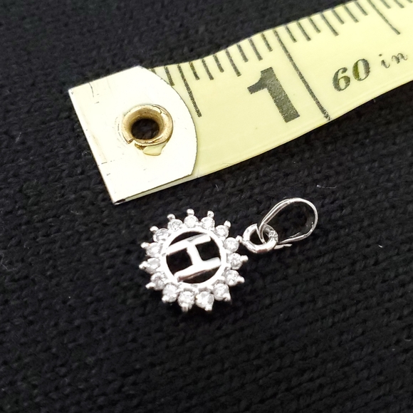 Silver 'H' circled by diamonds Pendant - Picture 6 of 6